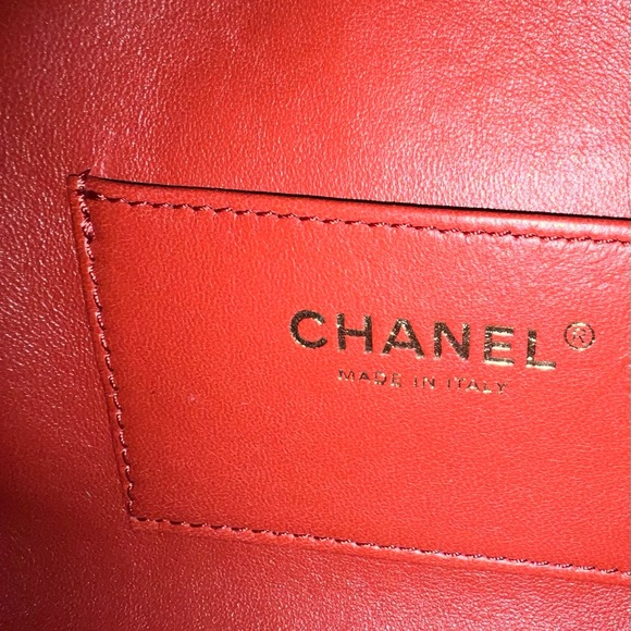 Chanel Chevron Quilted Calfskin Leather Medal Small Flap Crossbody Bag - Picture 11 of 11